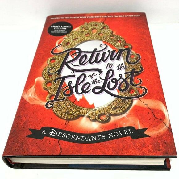 Return to the Isle of the Lost A Descendants Novel - Picture 7 of 10